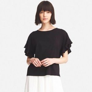 Uniqlo Frill Ruffle tee black